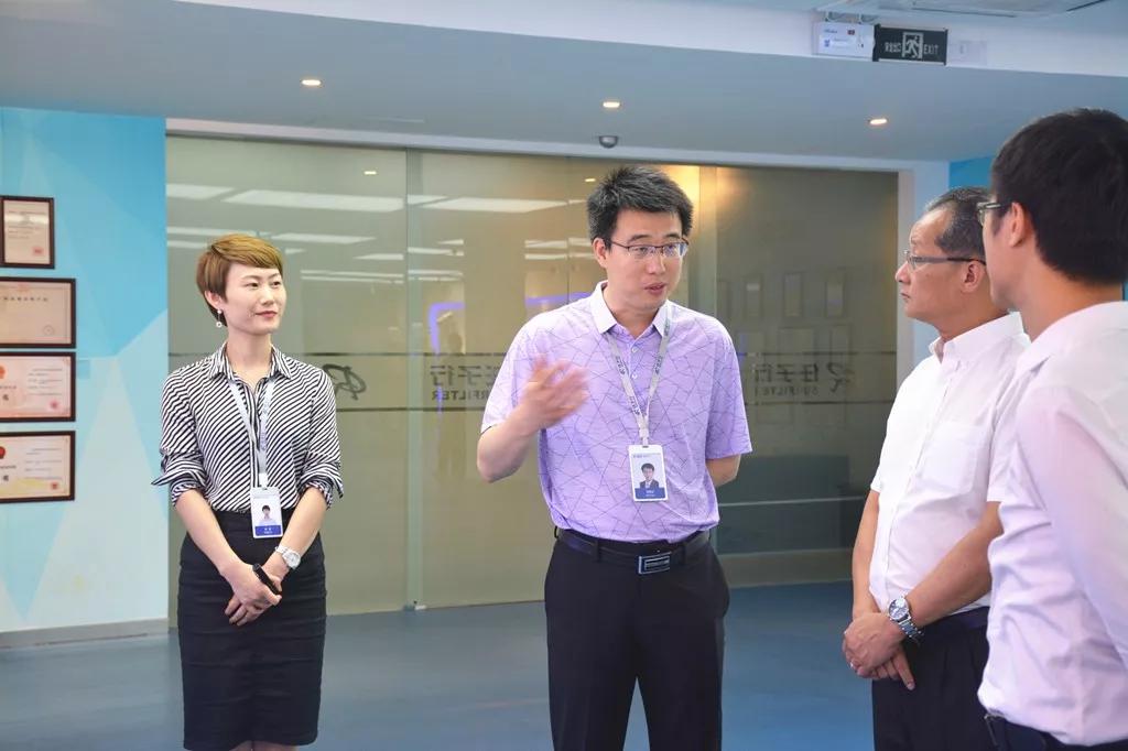 1615877010.jpg 14757224.jpg